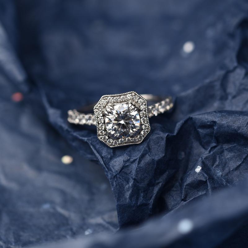 Diamantový zásnubný prsteň 48152