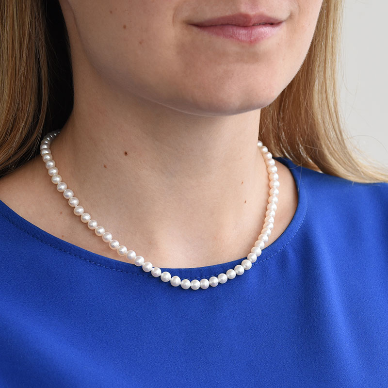 Decentný perlový náhrdelník 83482
