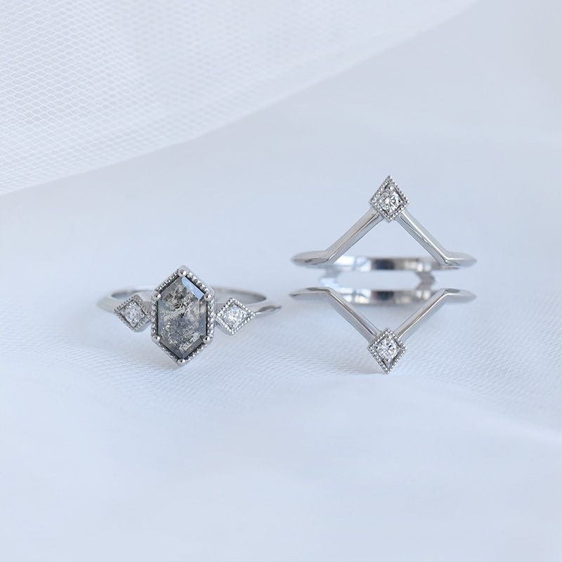Vykrojený prsteň s diamantmi Elron 95922