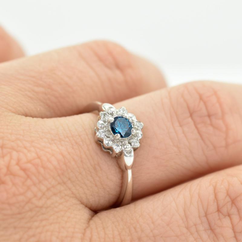 Zásnubný prsteň s modrým diamantom 12803