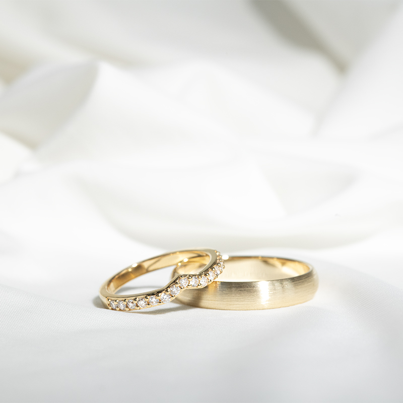 Pologuľaté svadobné prstene zo zlata Amma 128673