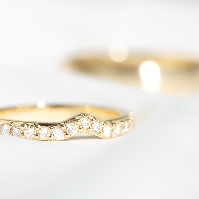 Zlatý eternity prsteň s diamantmi a pánský plochý prsteň Magee 135563