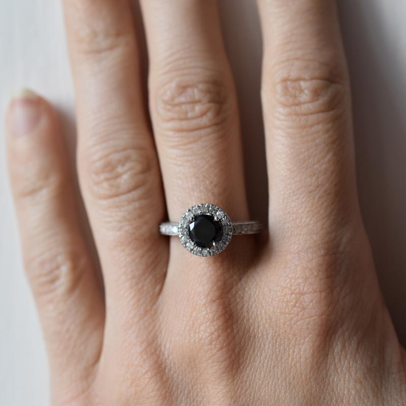 Zásnubný prsteň s čiernym diamantom 13813