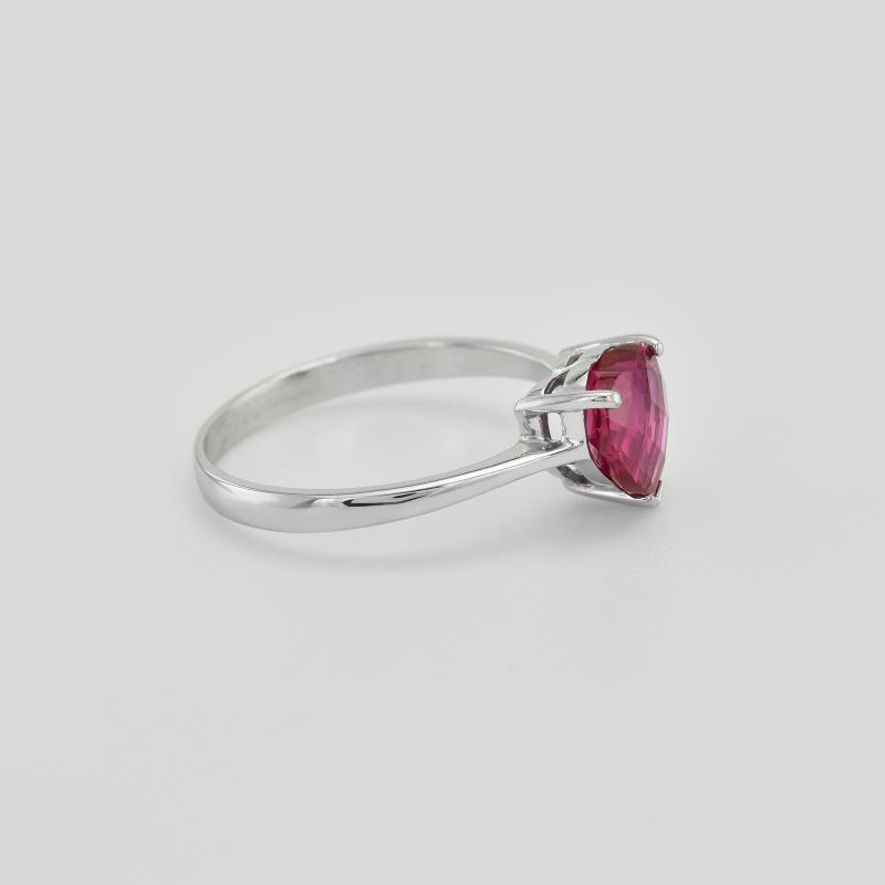 Romantický zlatý prsteň s rubínom v tvare srdca 36953