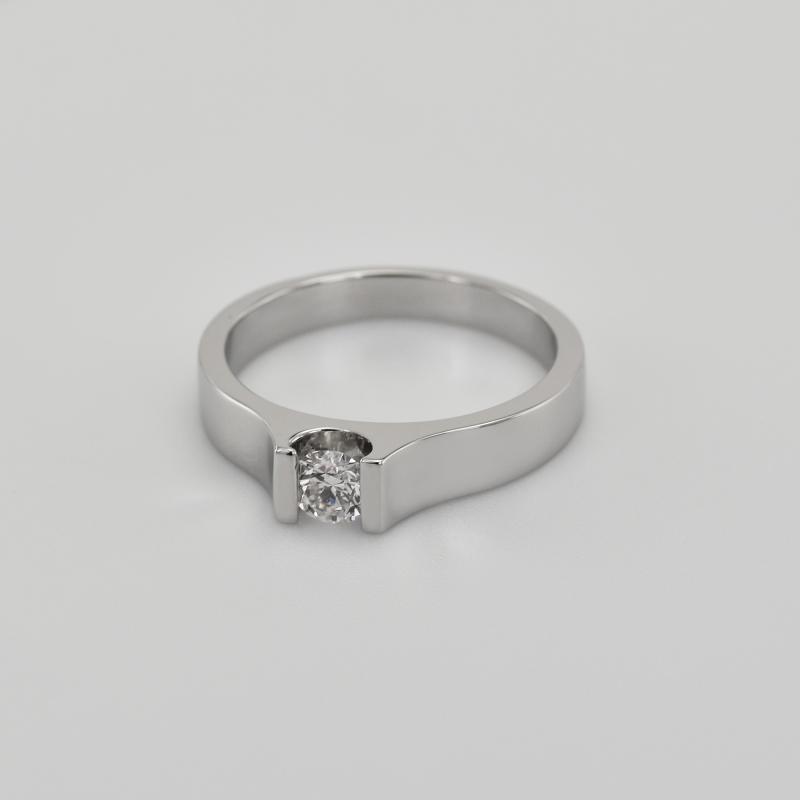 Prsteň s diamantom 38143