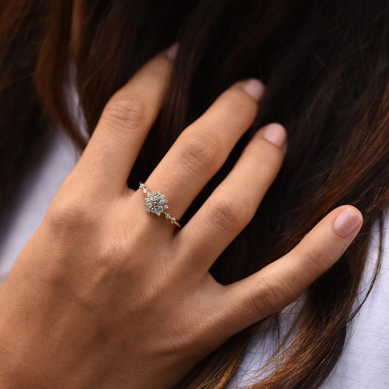 Halo prsteň s diamantovou hvezdou 48313