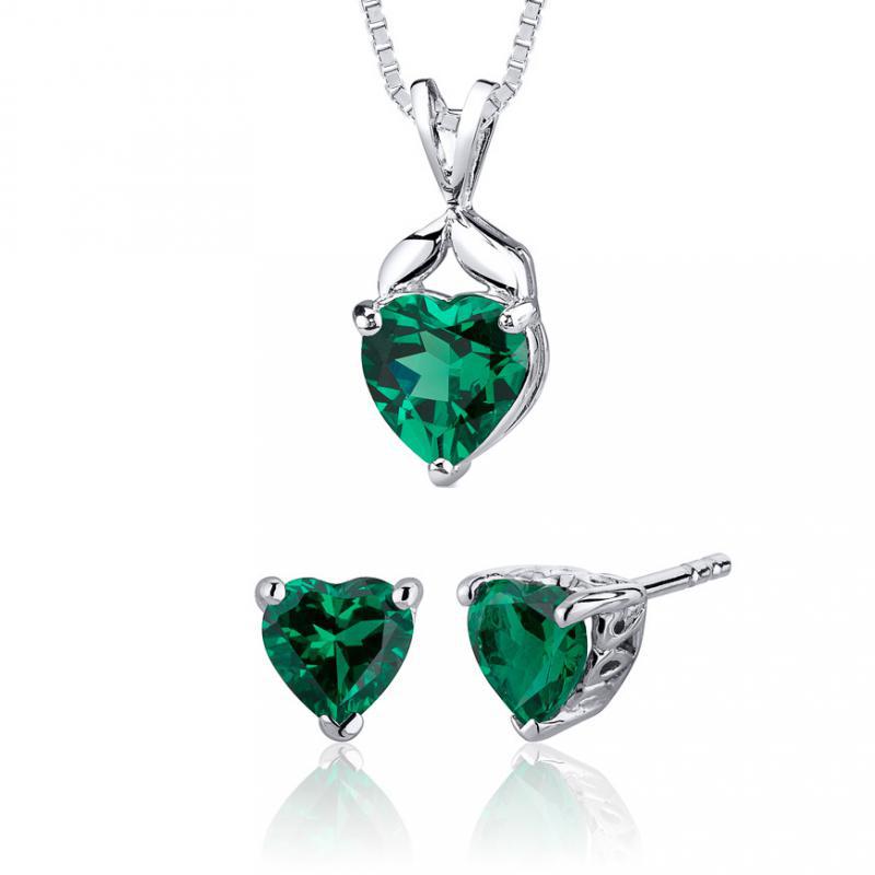 Srdiečková strieborná kolekcia s vytvorenými smaragdami