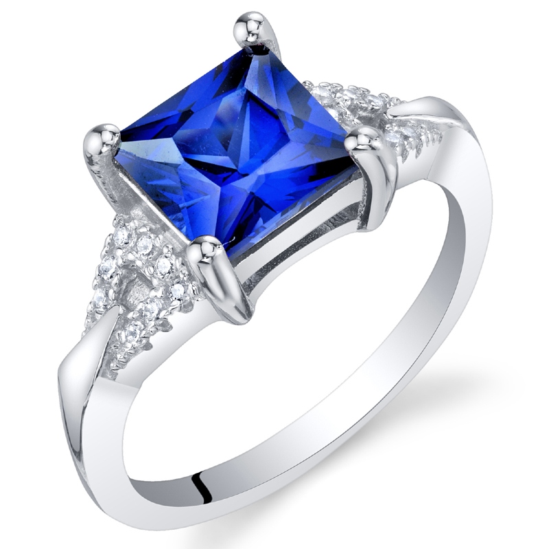 Strieborný prsteň s modrým zafírom