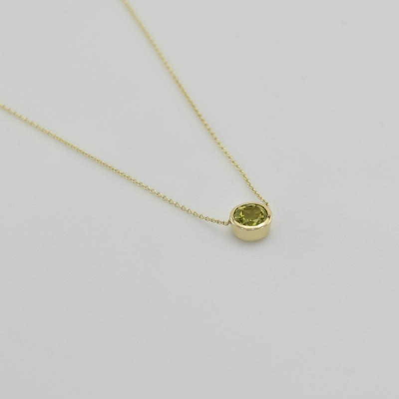 Strieborný náhrdelník s olivínom Hadley 103884