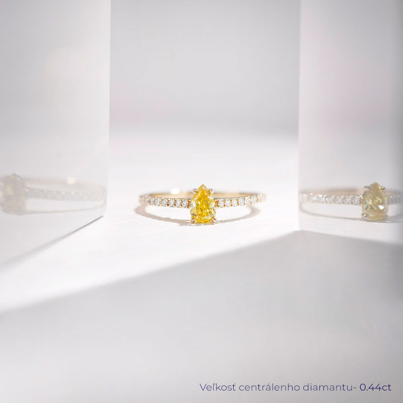 Zásnubný prsteň s certifikovaným fancy yellow lab-grown diamantom Aicha 114164