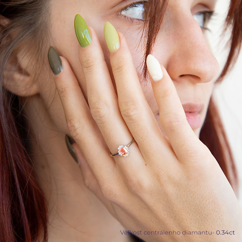 Zásnubný prsteň s certifikovaným fancy pink lab-grown diamantom Neve 114194