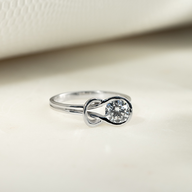 Zásnubný prsteň s lab-grown diamantom Bryn 134074