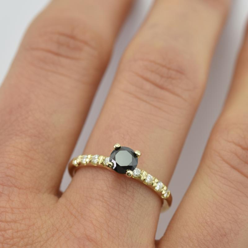 Zásnubný prsteň s čiernym diamantom 15354