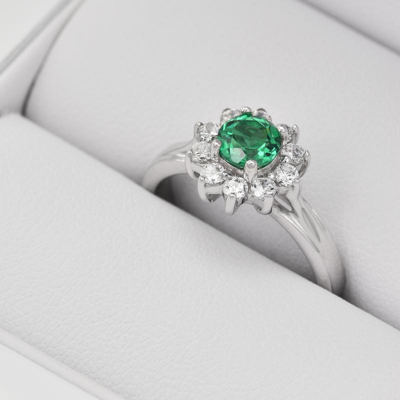 Smaragdový strieborný prsteň 2994