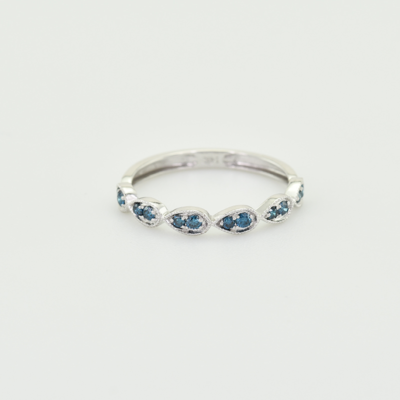 Prsteň s modrými diamantmi 41044