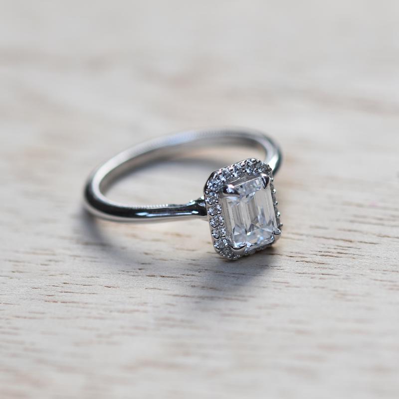 Diamantový zásnubný prsteň 49484