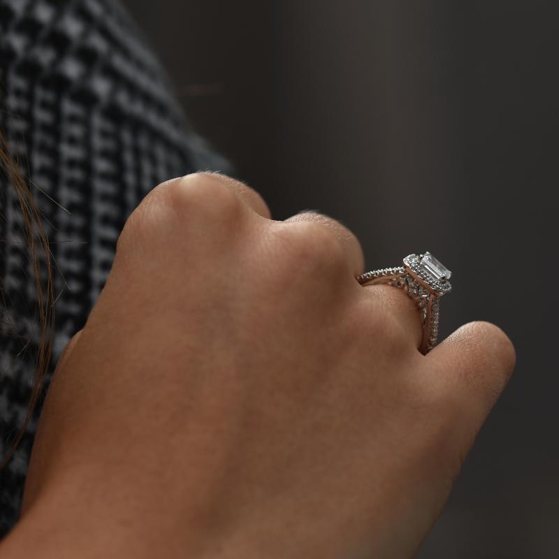 Zásnubný prsteň s diamantom 49594