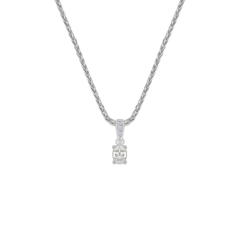 Platinový náhrdelník s diamantom