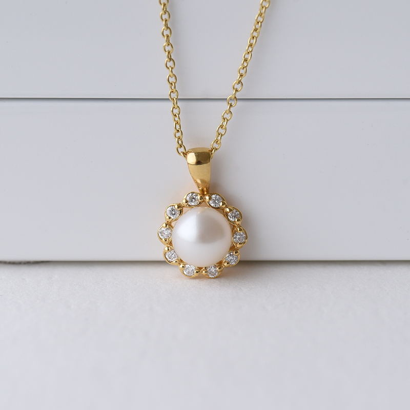 Náhrdelník s perlou a diamantmi 74404