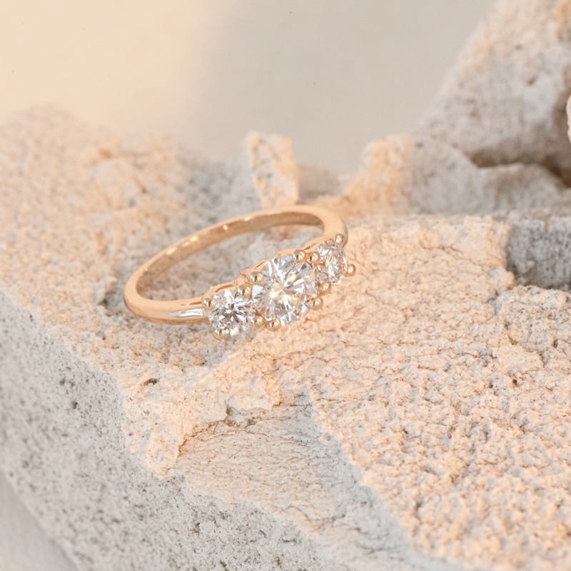 Zásnubný prsteň s 0.75ct IGI certifkovaným lab-grown diamantom Paloma 100975