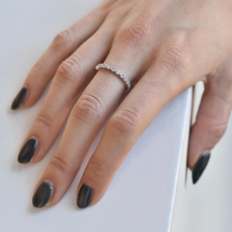 Eternity prsteň s lab-grown diamantmi a pánsky komfortný prsteň Chikita 102295
