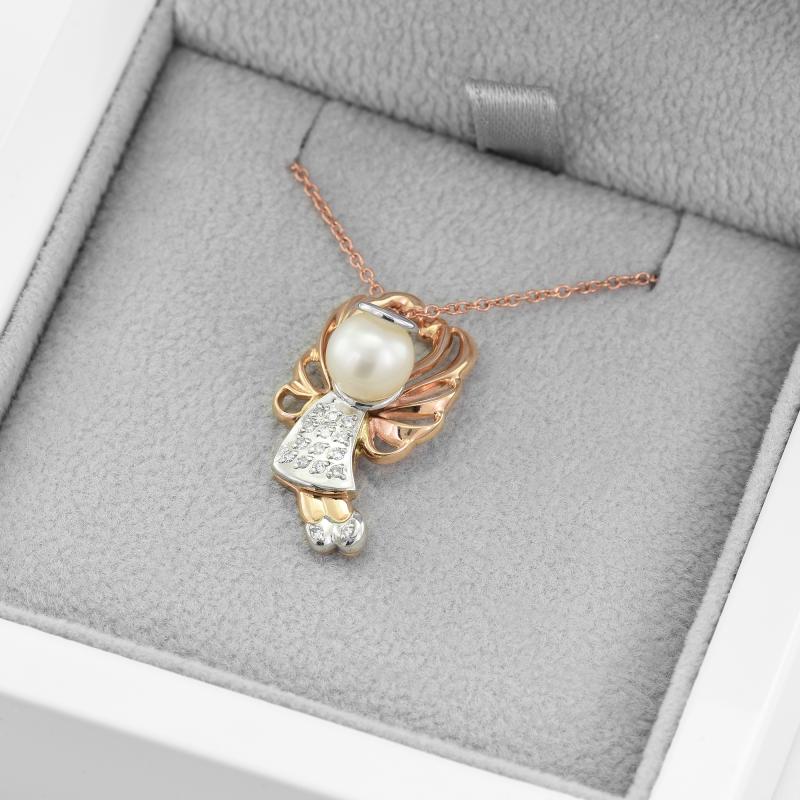 Strieborný anjel v náhrdelníku s perlou a lab-grown diamantmi Angelo 104255