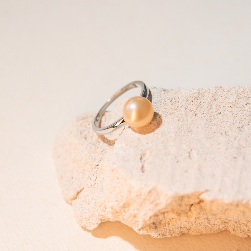 Strieborný prsteň s broskvovou perlou Kelan 104665