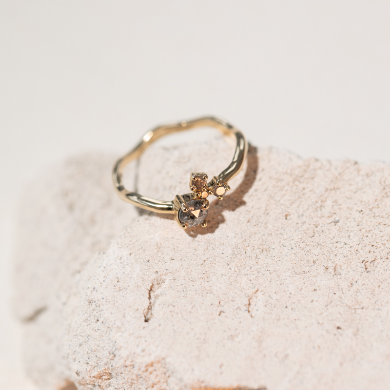 Zlatý cluster prsteň so salt and pepper diamantmi Roth 104675