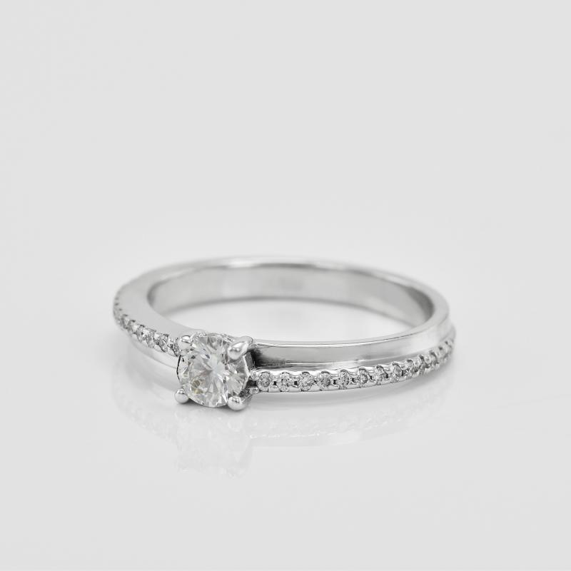 Platinový zásnubný prsteň s diamantmi Ula 11085