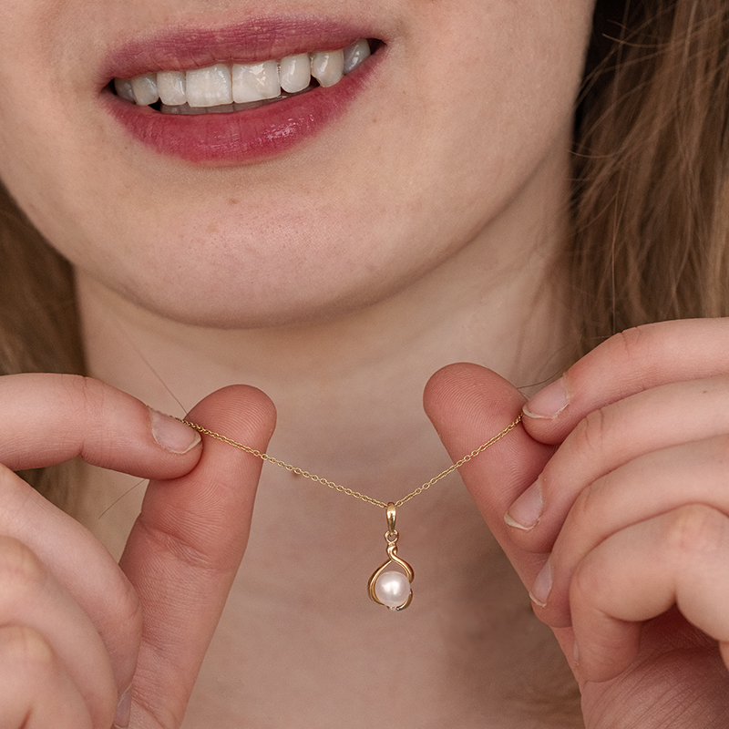 Zlatý náhrdelník s perlou a zirkónom Filips 121355