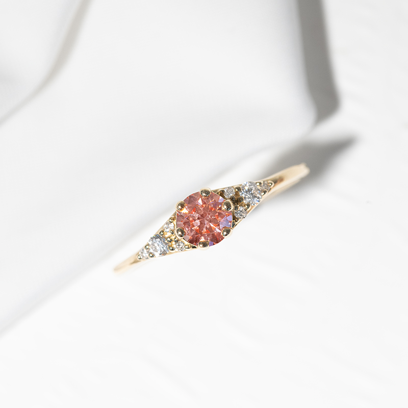 Zásnubný prsteň s certifikovaným fancy pink lab-grown diamantom Lina 125655