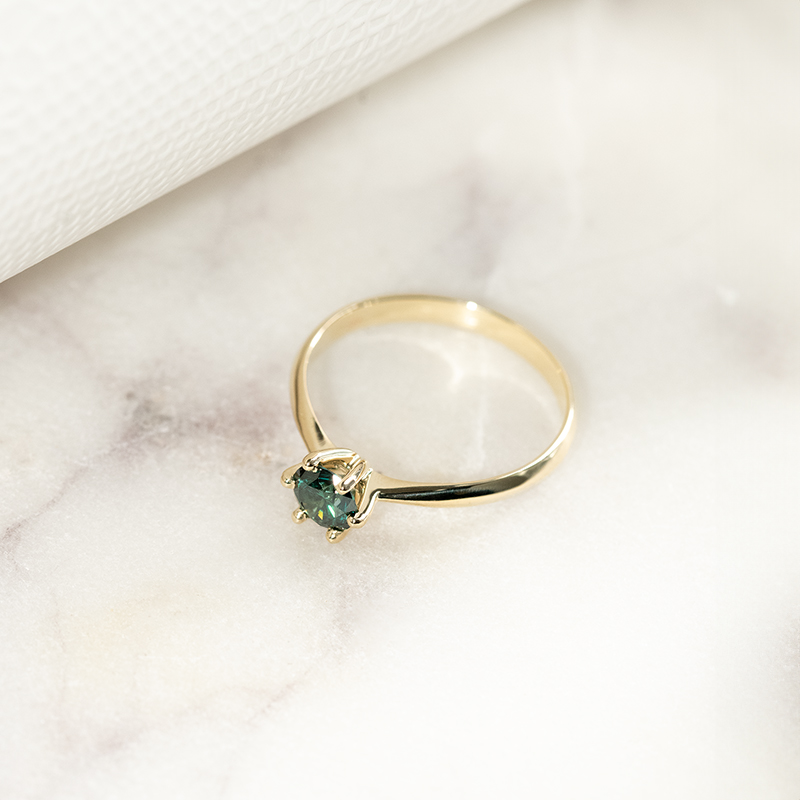 Zlatý zásnubný prsteň s modrým diamantom Isma 132425
