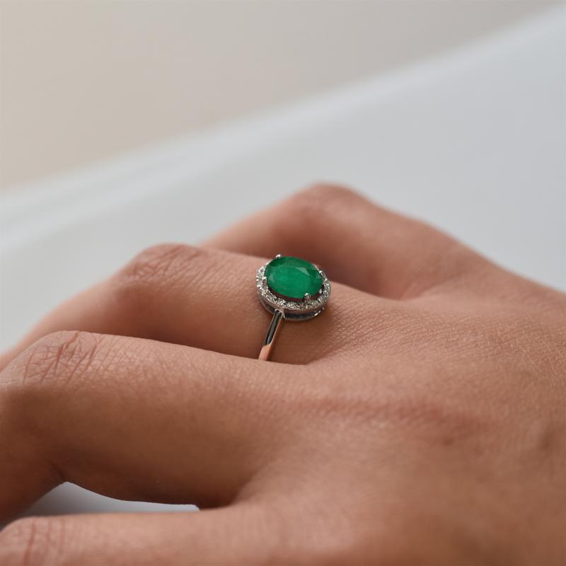 Zlatý smaragdový prsteň 14015