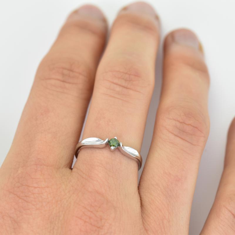 Zásnubný prsteň so zeleným diamantom Griny 15225