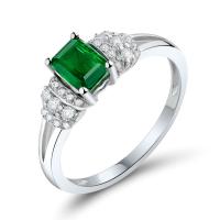Zlatý prsteň s emerald smaragdom a diamantmi Lucan