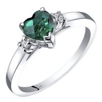 Zlatý prsteň so smaragdovým srdcom a diamantmi Chantay