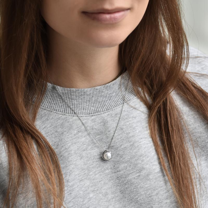 Strieborný perlový náhrdelník Brettanie