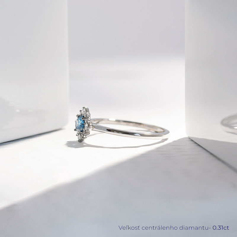 Zásnubný prsteň s certifikovaným fancy blue lab-grown diamantom Kascha 114146