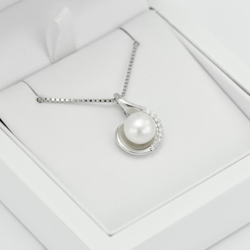Náhrdelník s bielou perlou 15616
