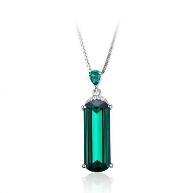 Strieborný náhrdelník s emerald smaragdom Laney