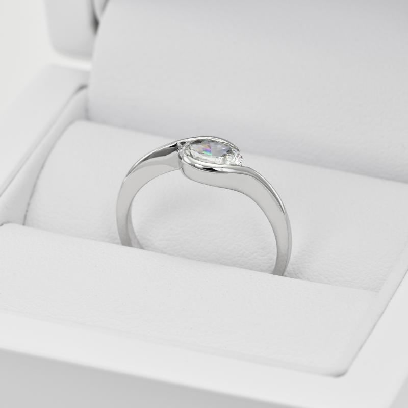 Zásnubný prsteň s diamantom 20916