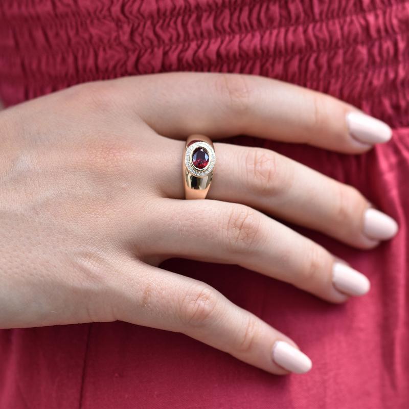 Zlatý prsteň s rubínom a diamantmi 45466