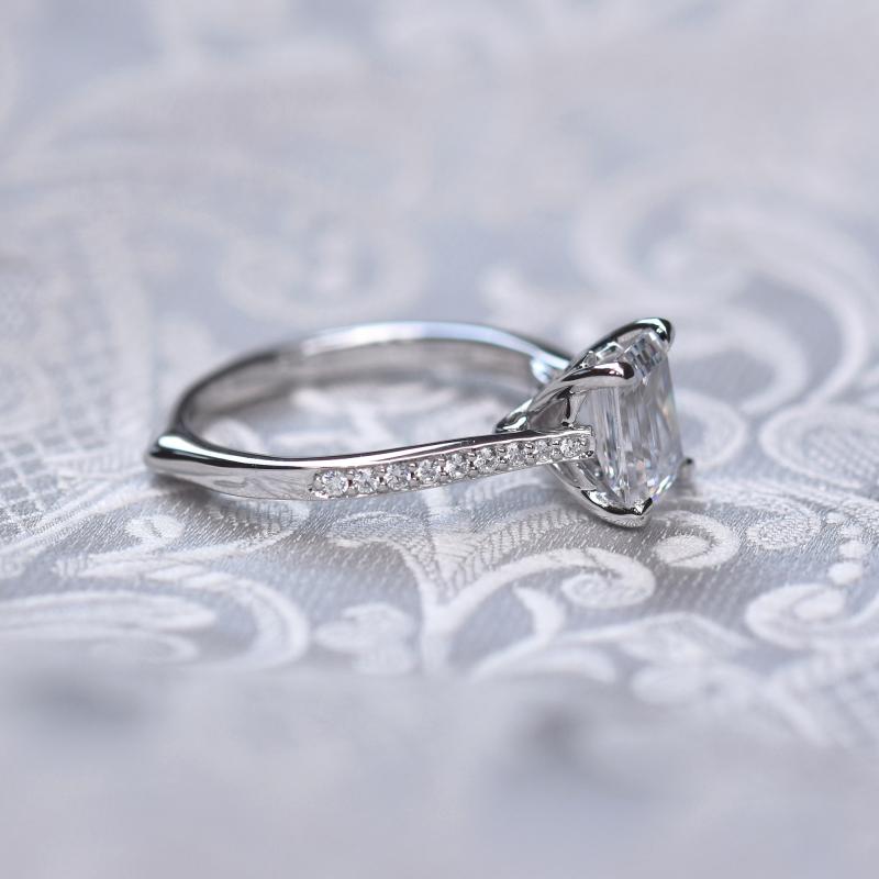 Zásnubný prsteň s diamantom 49646