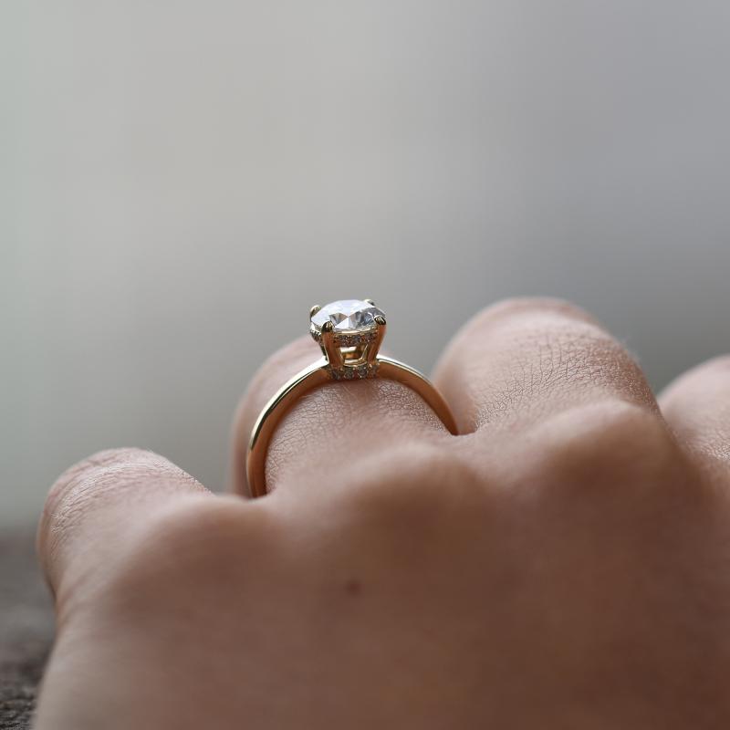 Vintage prsteň s moissanitom a diamantmi 49956