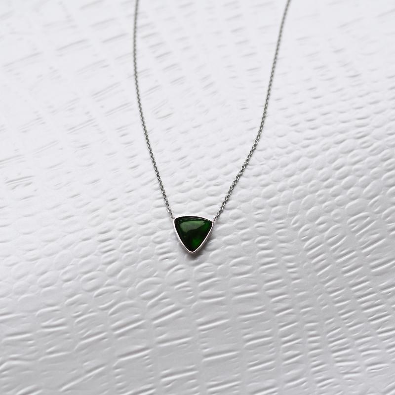 Zlatý náhrdelník so zeleným opálom 51026