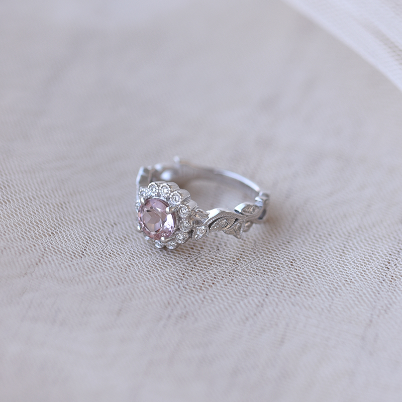 Zásnubný prsteň s Morganit a diamanty vo vintage štýle 62206