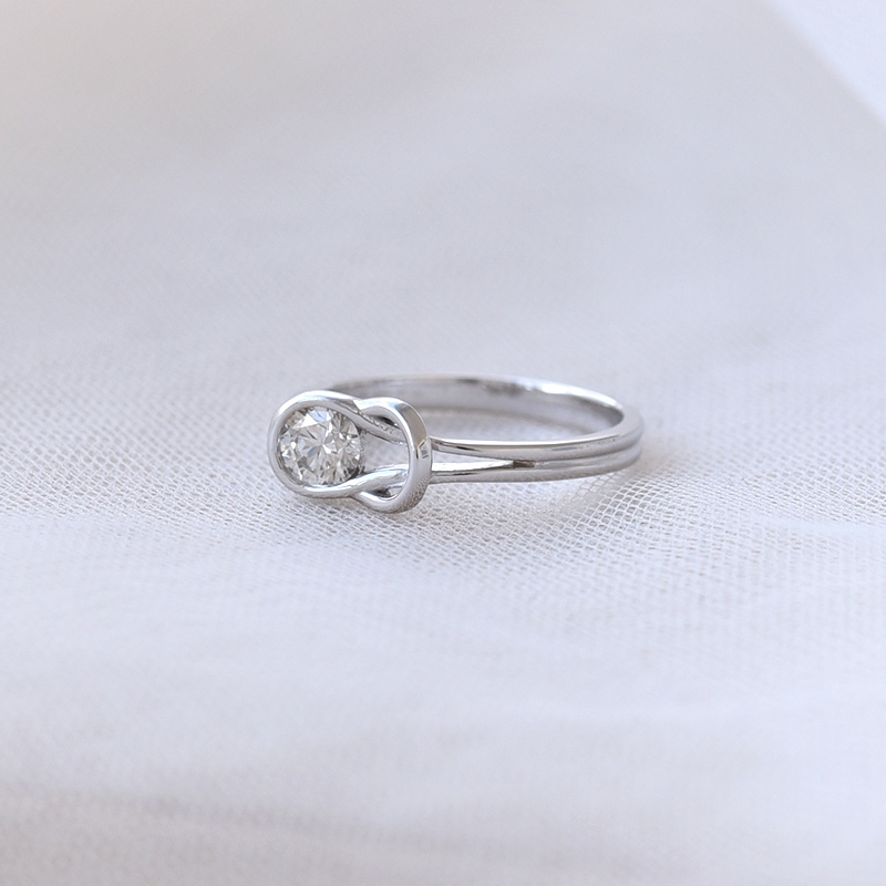 Zásnubný diamantový prsteň 69896
