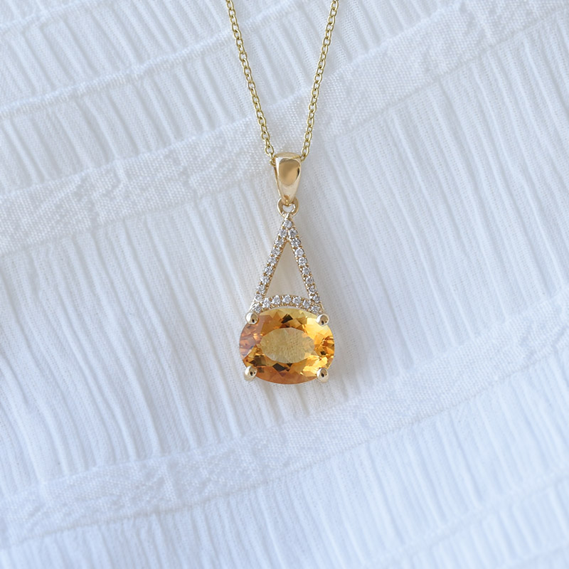 Zlatý náhrdelník s citrínom 70896