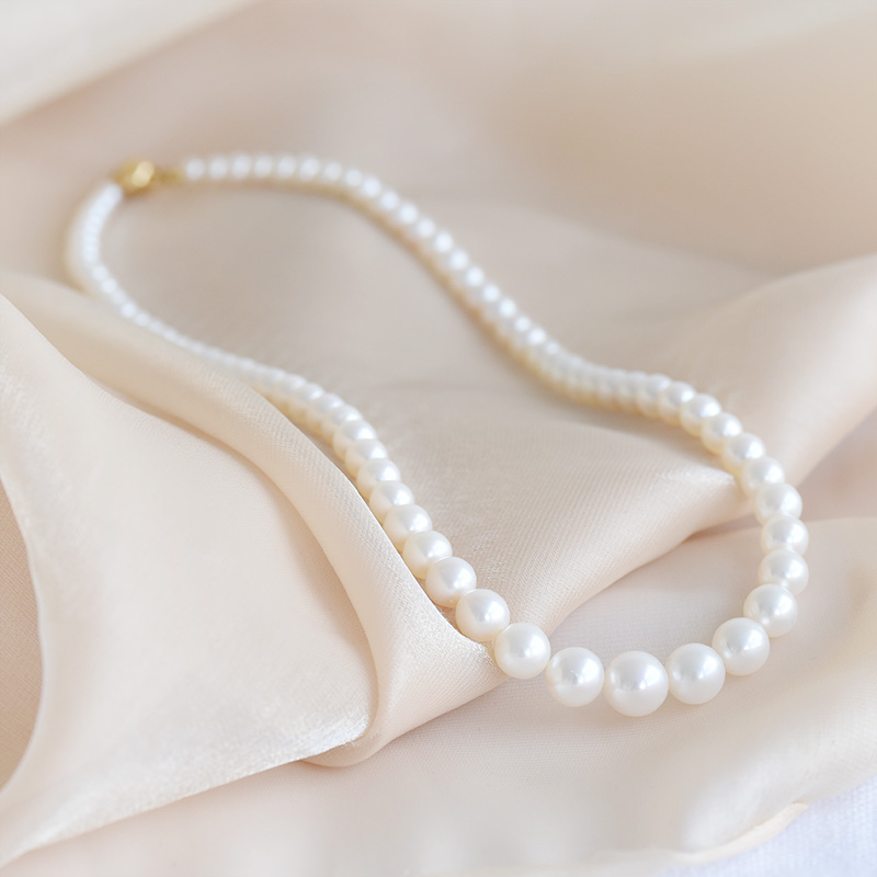 Náhrdelník z bielych perál 93506
