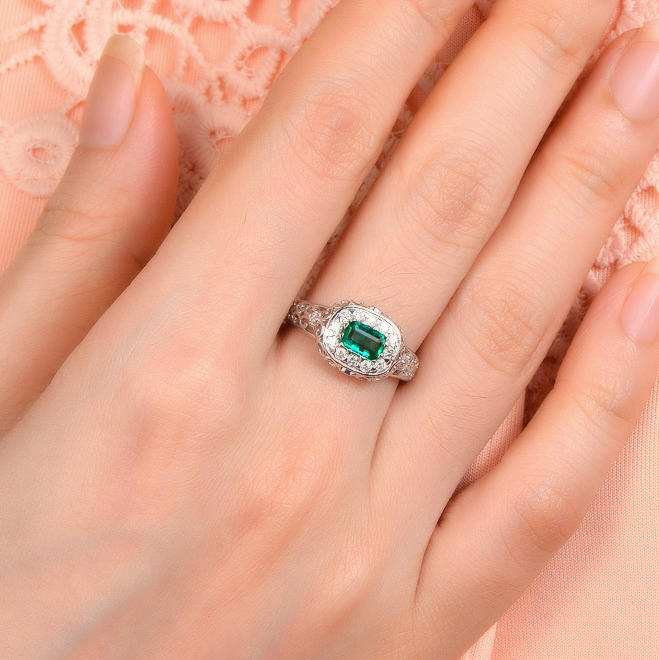Smaragdový prsteň 9496